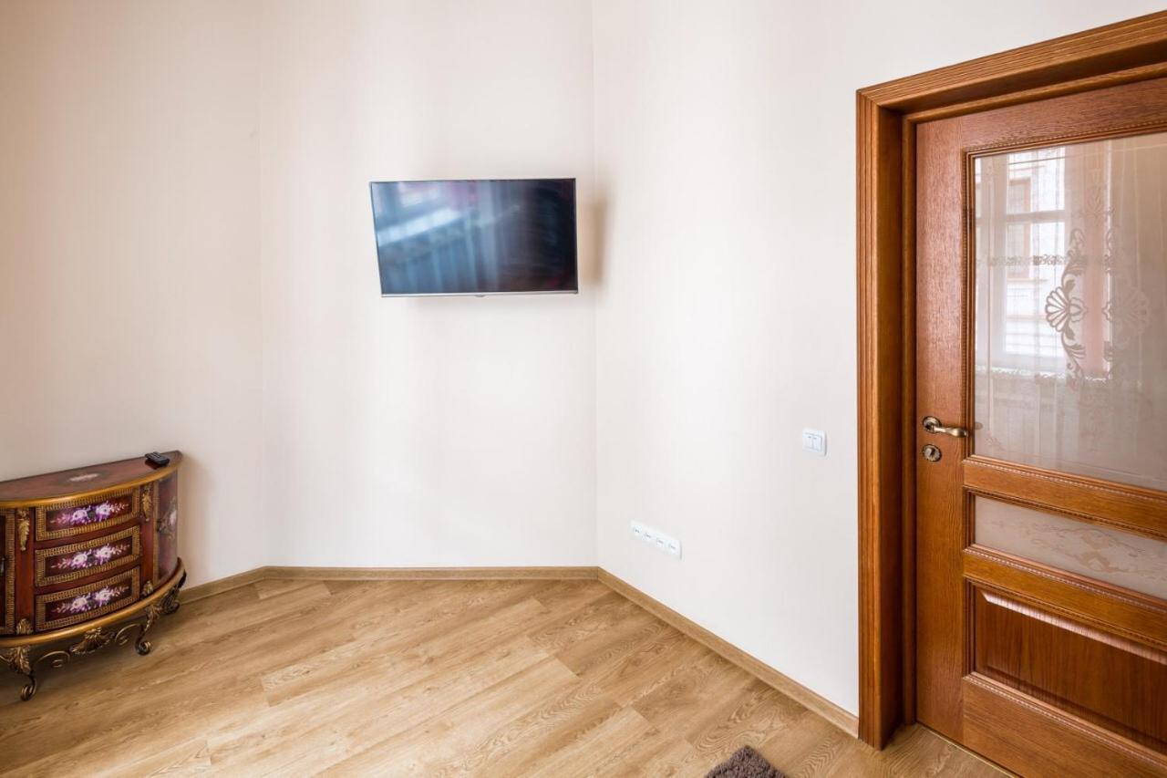 Romari Лесі Українки Apartment Lviv Exterior photo